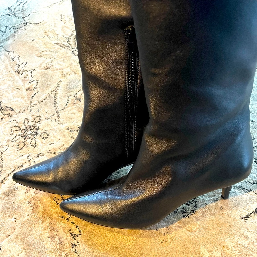 Saks 5th Ave Boots 8.5 black leather boots
